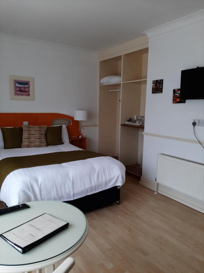 Abacus Guesthouse Голуей Екстериор снимка