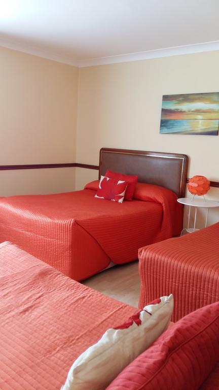 Abacus Guesthouse Голуей Екстериор снимка