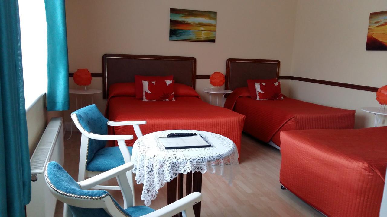 Abacus Guesthouse Голуей Екстериор снимка